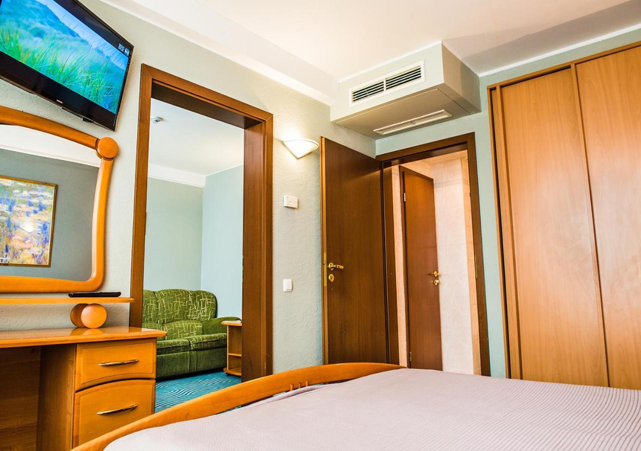 Premier Hotel Lybid キエフ エクステリア 写真