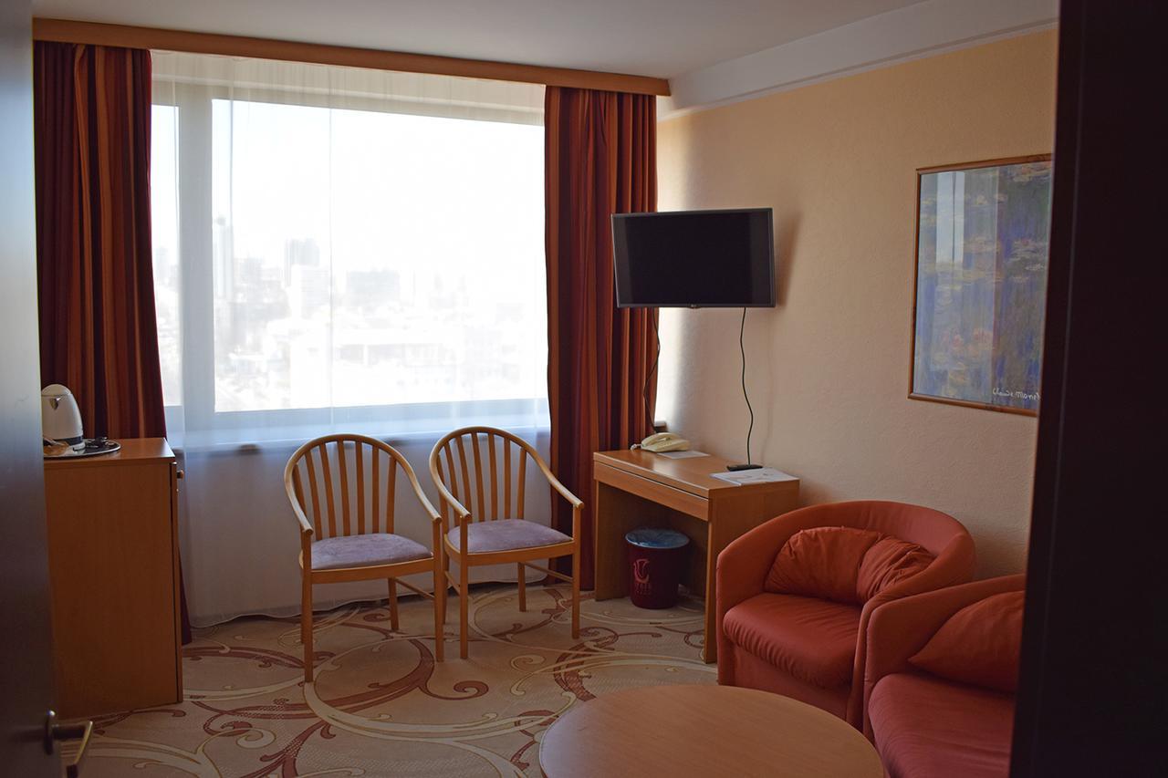 Premier Hotel Lybid キエフ エクステリア 写真